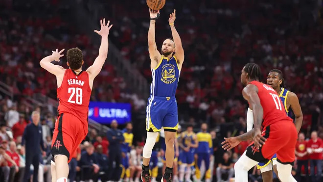 库里伤愈复出，爆冷首场表现抢眼，塞尔维亚队球迷欢呼！